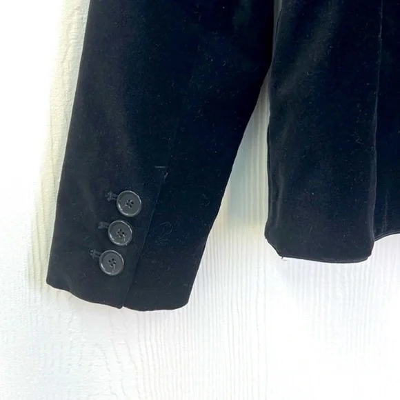 Ann Taylor - Black Velvet 2 Button and 2 Pocket Blazer Size 2 Petite